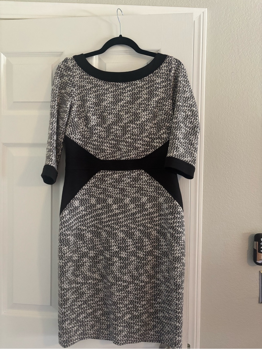 David Meister Black and White Textured Sheath Dress